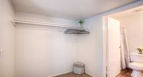 Waterstone Alta Loma Apartments closet